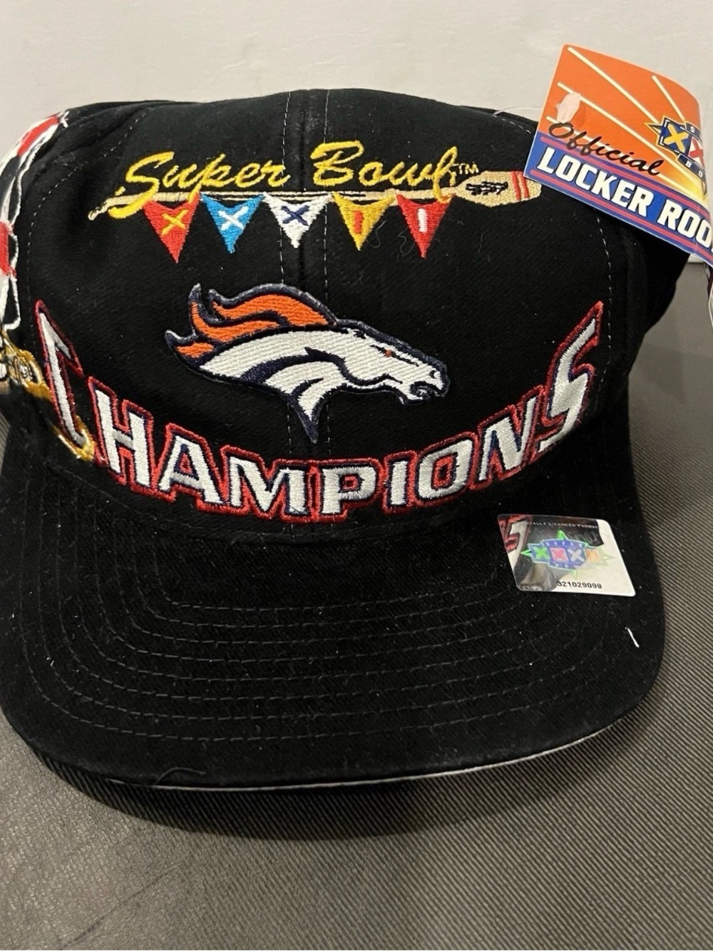 NWT Denver Broncos Hat Super Bowl XXXII Champions San Diego Vintage Snapback NEW